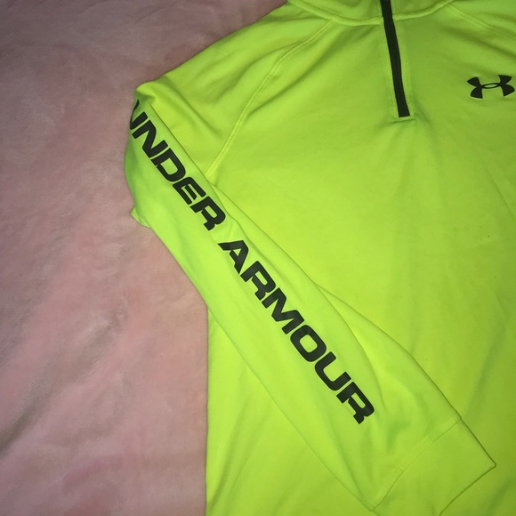 Under armor 1/4-zip - Picture 2 of 7